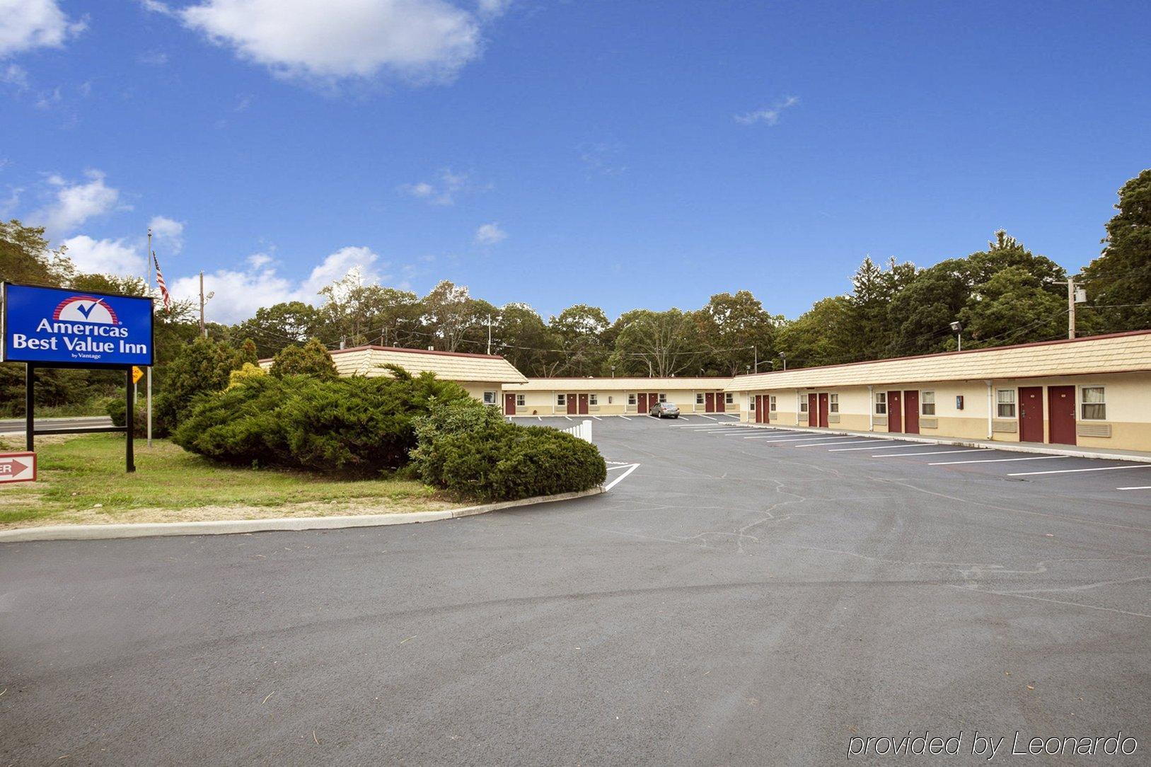 Americas Best Value Inn - Port Jefferson Station - Long Island Exteriér fotografie
