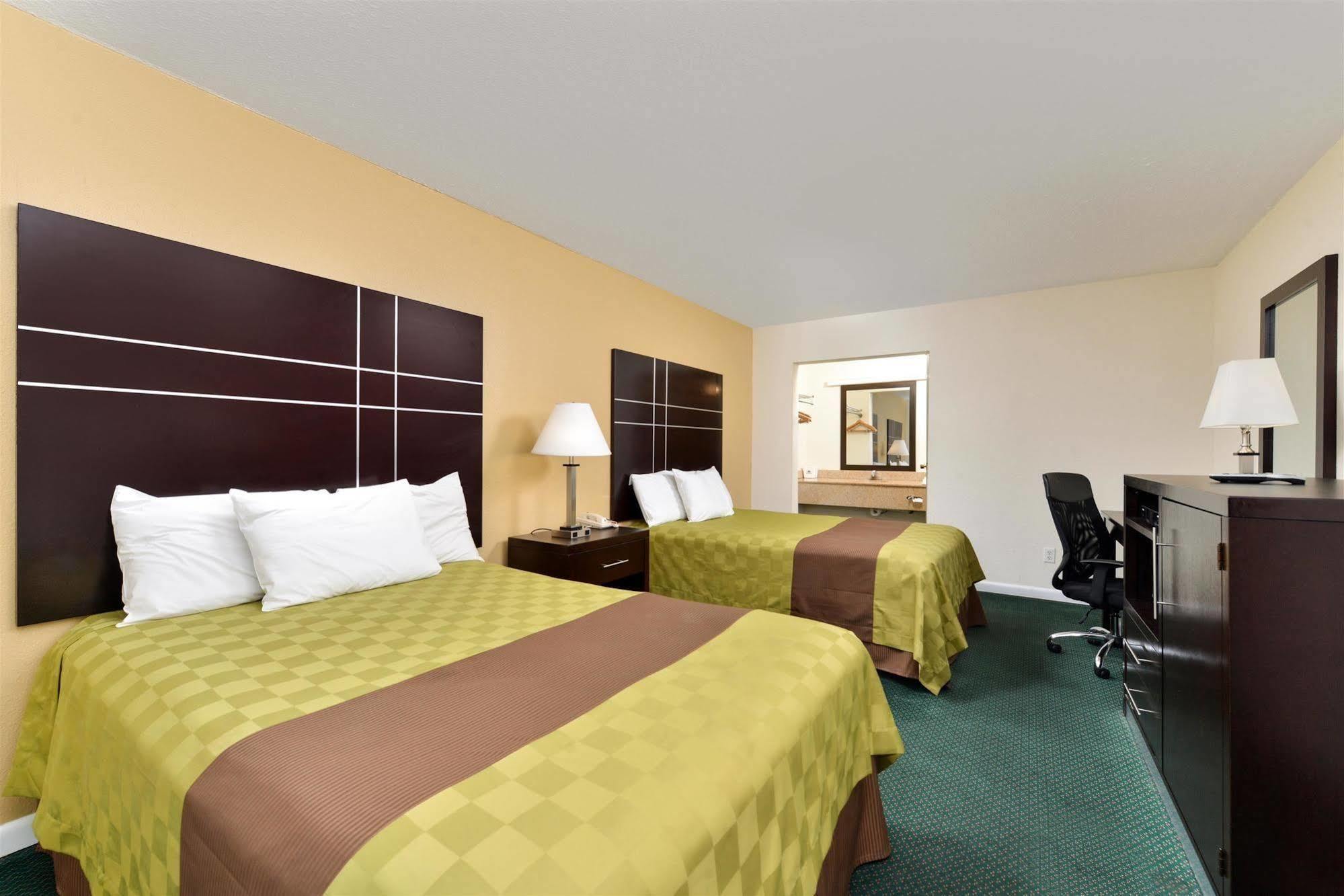Americas Best Value Inn - Port Jefferson Station - Long Island Exteriér fotografie